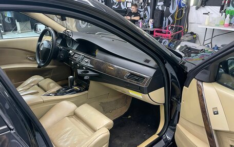 BMW 5 серия, 2004 год, 950 000 рублей, 5 фотография