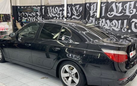 BMW 5 серия, 2004 год, 950 000 рублей, 12 фотография