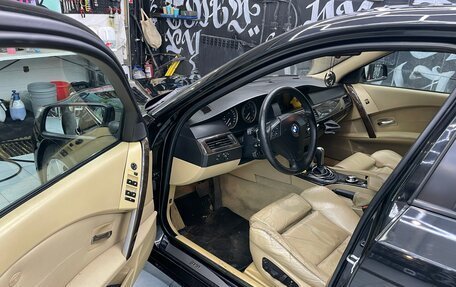 BMW 5 серия, 2004 год, 950 000 рублей, 6 фотография