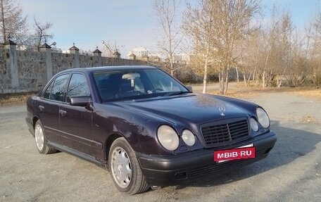 Mercedes-Benz E-Класс, 1997 год, 550 000 рублей, 8 фотография