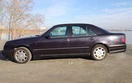 Mercedes-Benz E-Класс, 1997 год, 550 000 рублей, 21 фотография