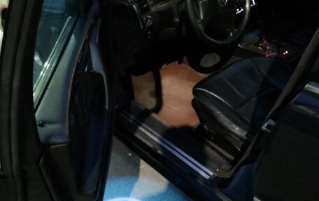 Mercedes-Benz E-Класс, 1997 год, 550 000 рублей, 26 фотография