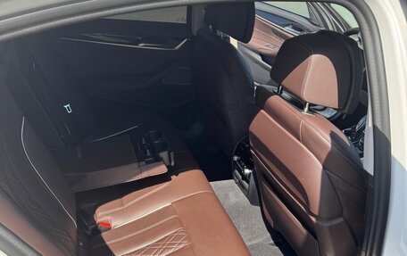 BMW 5 серия, 2021 год, 5 150 000 рублей, 14 фотография