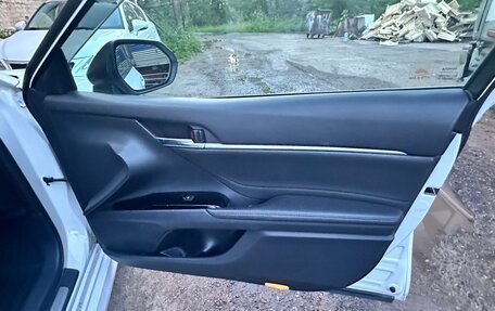 Toyota Camry, 2018 год, 2 250 000 рублей, 9 фотография