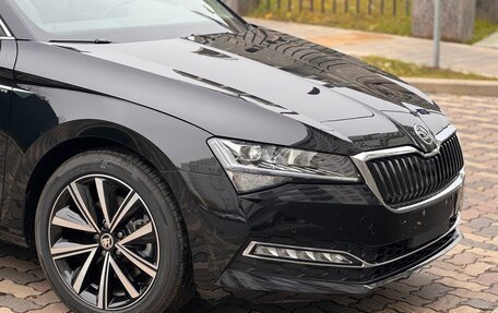 Skoda Superb III рестайлинг, 2025 год, 3 690 000 рублей, 7 фотография