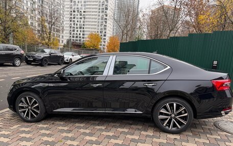 Skoda Superb III рестайлинг, 2025 год, 3 690 000 рублей, 24 фотография