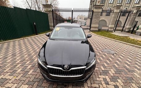 Skoda Superb III рестайлинг, 2025 год, 3 690 000 рублей, 27 фотография