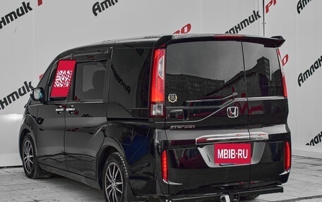 Honda Stepwgn IV, 2015 год, 2 000 000 рублей, 4 фотография