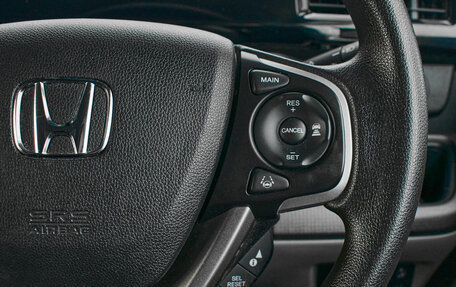 Honda Stepwgn IV, 2015 год, 2 000 000 рублей, 13 фотография