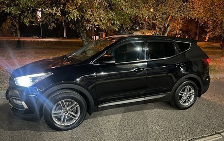 Hyundai Santa Fe III рестайлинг, 2017 год, 2 245 000 рублей, 2 фотография