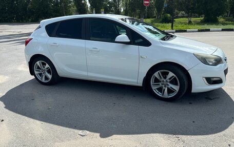 Opel Astra J, 2013 год, 700 000 рублей, 3 фотография