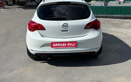 Opel Astra J, 2013 год, 700 000 рублей, 4 фотография