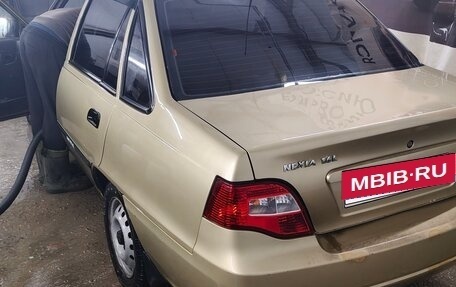 Daewoo Nexia I рестайлинг, 2010 год, 250 000 рублей, 2 фотография