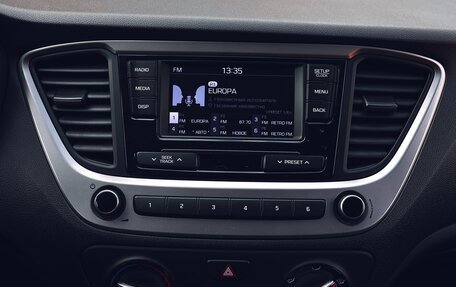 Hyundai Solaris II рестайлинг, 2018 год, 1 270 000 рублей, 17 фотография