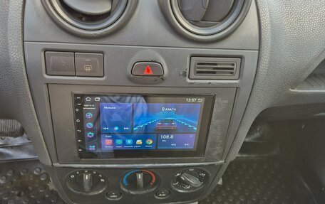 Ford Fiesta, 2007 год, 459 000 рублей, 11 фотография