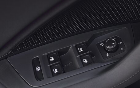 Volkswagen Tiguan, 2025 год, 5 100 000 рублей, 12 фотография