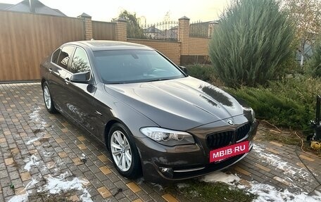 BMW 5 серия, 2012 год, 1 500 000 рублей, 2 фотография