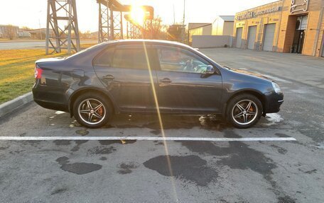 Volkswagen Jetta VI, 2007 год, 530 000 рублей, 4 фотография