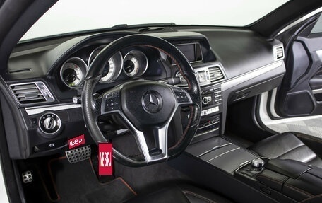 Mercedes-Benz E-Класс, 2014 год, 2 095 000 рублей, 21 фотография