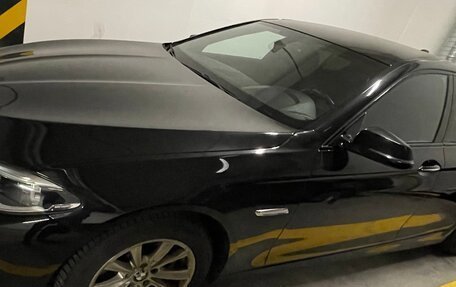 BMW 5 серия, 2016 год, 2 400 000 рублей, 2 фотография