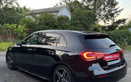 Mercedes-Benz A-Класс, 2018 год, 2 380 000 рублей, 4 фотография