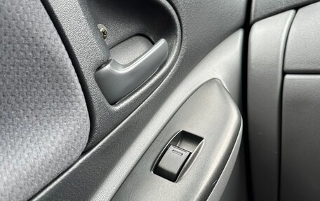 Toyota Vitz, 1999 год, 280 000 рублей, 4 фотография