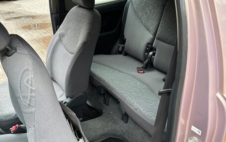 Toyota Vitz, 1999 год, 280 000 рублей, 35 фотография