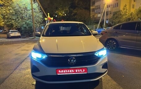 Volkswagen Polo VI (EU Market), 2021 год, 900 000 рублей, 1 фотография