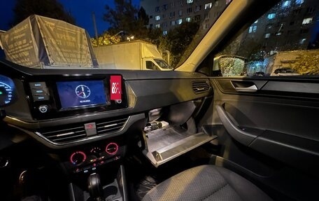 Volkswagen Polo VI (EU Market), 2021 год, 900 000 рублей, 20 фотография