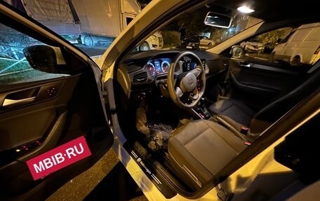 Volkswagen Polo VI (EU Market), 2021 год, 900 000 рублей, 21 фотография