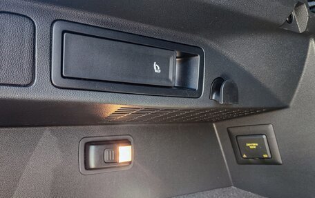 Volkswagen Tiguan II, 2019 год, 2 200 000 рублей, 20 фотография