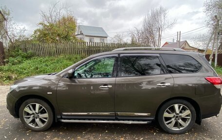 Nissan Pathfinder, 2016 год, 1 830 000 рублей, 2 фотография