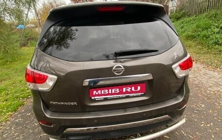 Nissan Pathfinder, 2016 год, 1 830 000 рублей, 3 фотография