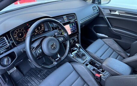 Volkswagen Golf R VII, 2019 год, 4 200 000 рублей, 10 фотография