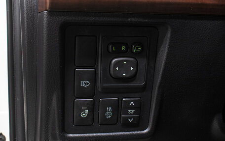 Toyota Land Cruiser Prado 150 рестайлинг 2, 2016 год, 3 198 000 рублей, 23 фотография