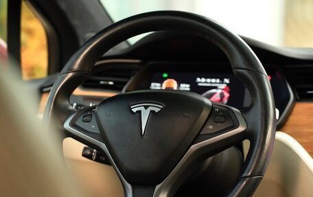 Tesla Model X I, 2019 год, 4 800 000 рублей, 14 фотография