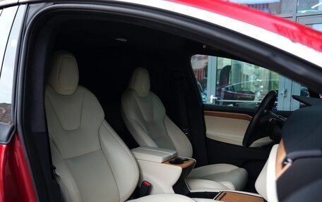 Tesla Model X I, 2019 год, 4 800 000 рублей, 21 фотография