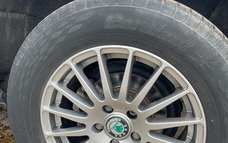 Skoda Yeti I рестайлинг, 2013 год, 815 000 рублей, 19 фотография