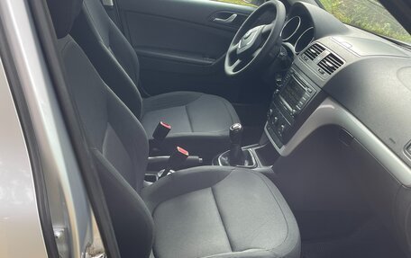 Skoda Yeti I рестайлинг, 2013 год, 815 000 рублей, 39 фотография