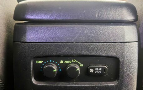 Toyota Land Cruiser Prado 120 рестайлинг, 2008 год, 1 990 000 рублей, 20 фотография