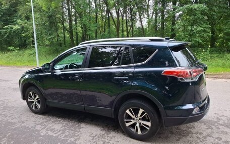 Toyota RAV4, 2018 год, 1 930 000 рублей, 4 фотография