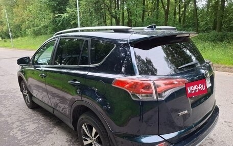 Toyota RAV4, 2018 год, 1 930 000 рублей, 14 фотография