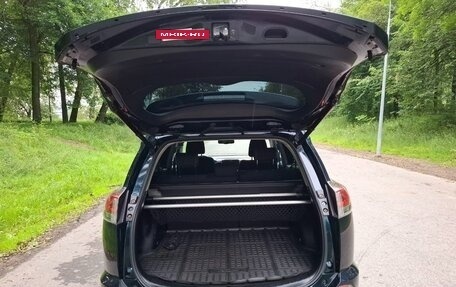 Toyota RAV4, 2018 год, 1 930 000 рублей, 8 фотография