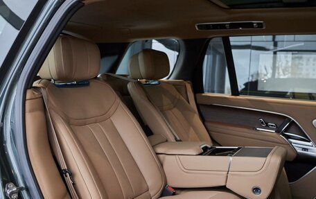 Land Rover Range Rover IV рестайлинг, 2025 год, 28 000 000 рублей, 15 фотография