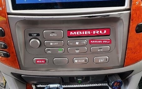 Toyota Land Cruiser 100 рестайлинг 2, 2005 год, 2 450 000 рублей, 5 фотография