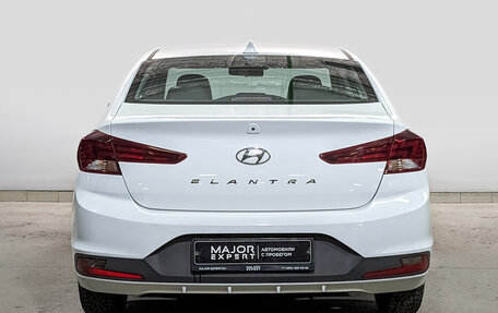Hyundai Elantra VI рестайлинг, 2019 год, 1 585 000 рублей, 6 фотография