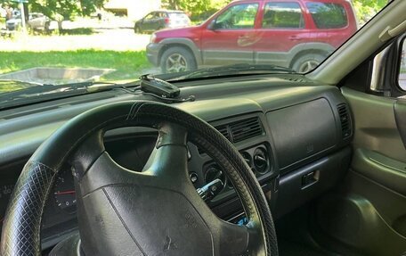 Mitsubishi Pajero Sport II рестайлинг, 1999 год, 1 000 000 рублей, 8 фотография