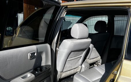 Toyota Kluger I, 2003 год, 1 120 000 рублей, 14 фотография