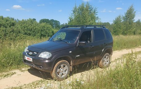 Chevrolet Niva I рестайлинг, 2012 год, 310 000 рублей, 3 фотография