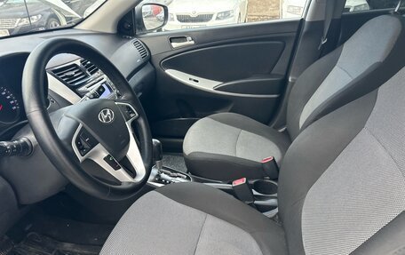 Hyundai Solaris II рестайлинг, 2011 год, 640 000 рублей, 6 фотография